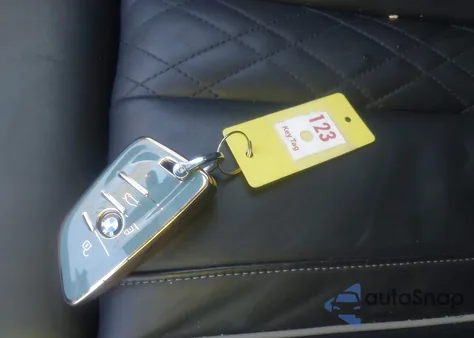 2018 BMW 530E xDrive Iperformance из США, поврежденный, VIN WBAJB1C52JB084319